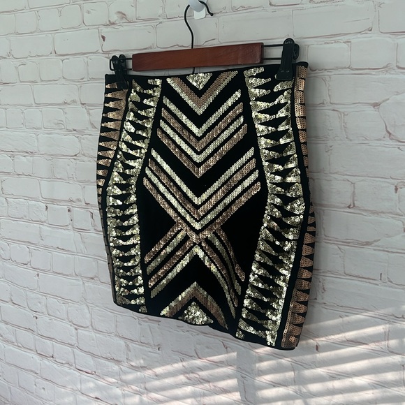 Express black stretch, gold sequin, embellished mini skirt size SP - Picture 3 of 6